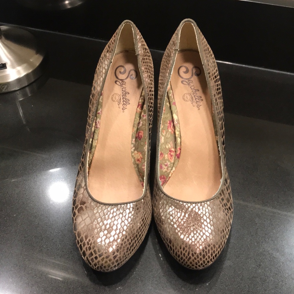 Seychelles Metallic Heels